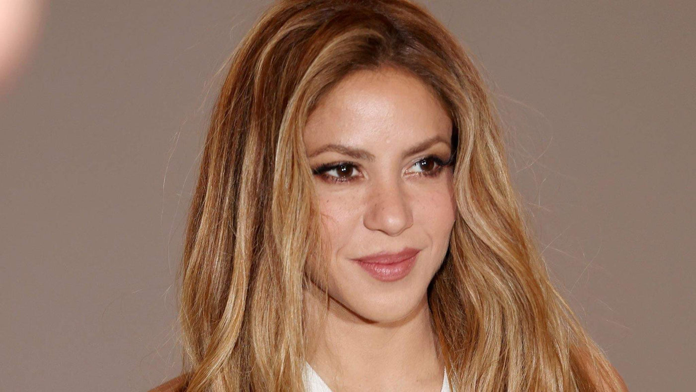 Shakira’s Ageless Skincare Secrets – How She Looks 28 at 48!