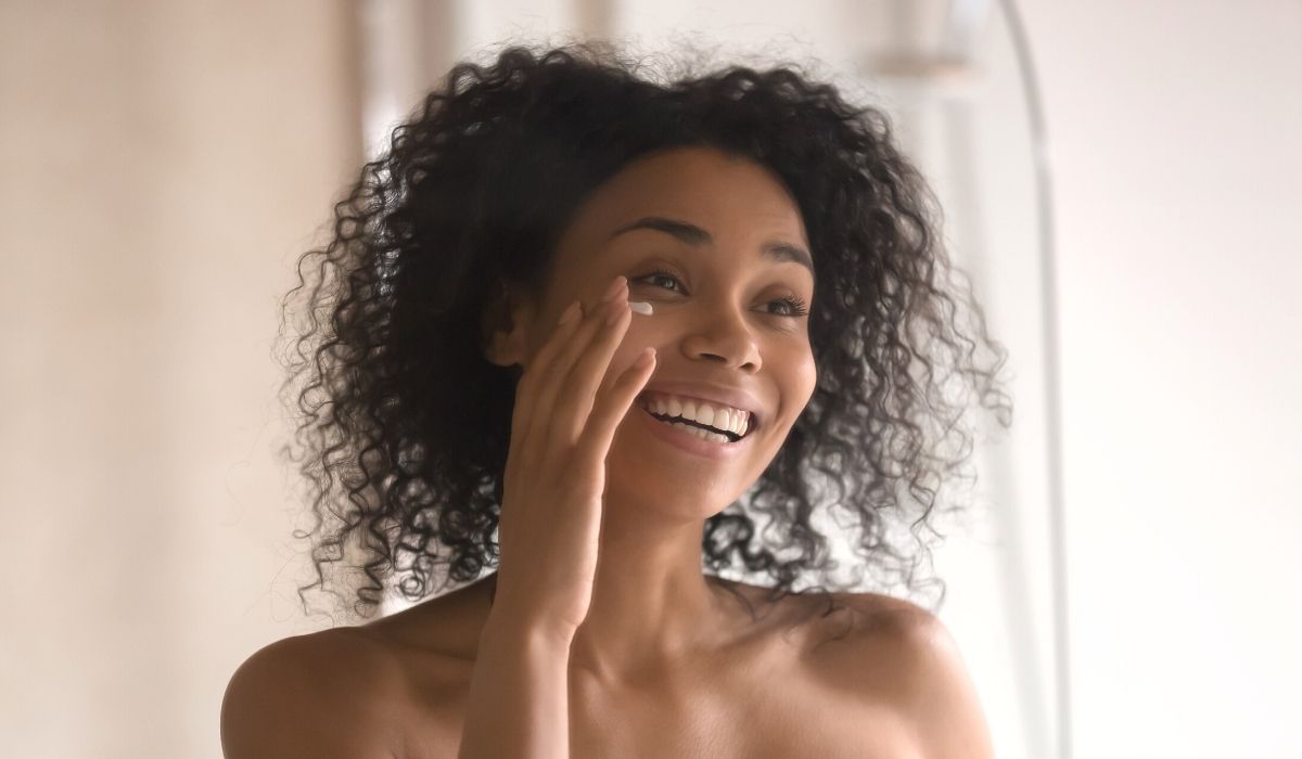 A skin expert at BASE SKNCARE explains What Crow's Feet is and How to Treat Them 