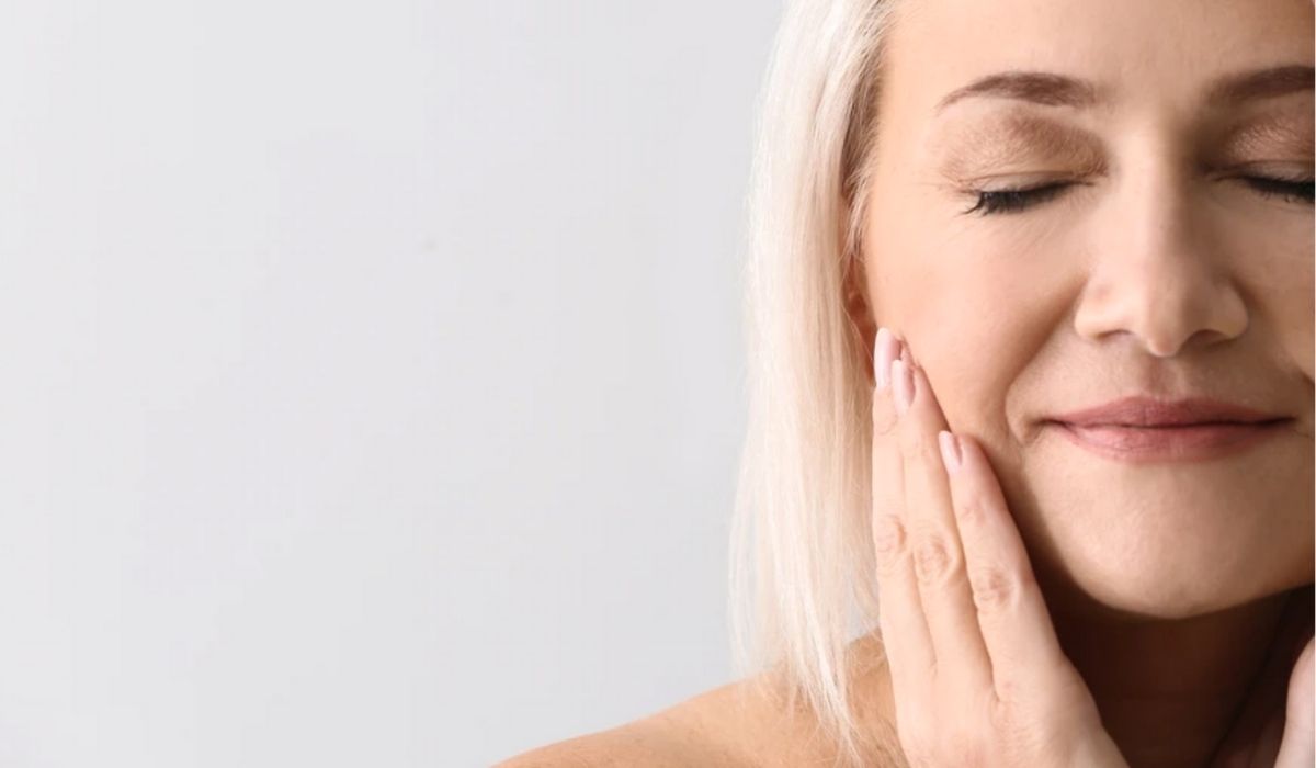 The difference between dry vs dehydrated skin and how to treat both skin concerns. By Amy Frith, a UK skin expert.